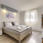بيت للعطل Gverino By Interhome *