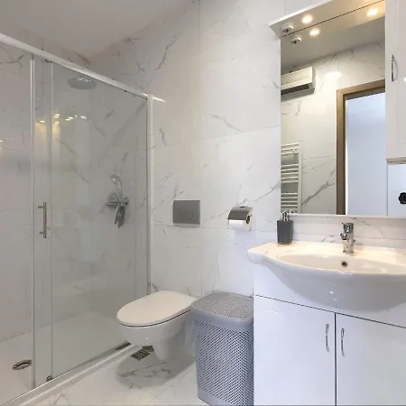 Gverino By Interhome * Plomin
